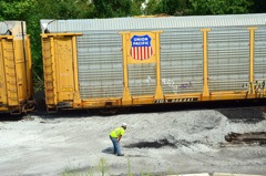 First test train with 100 empty autoracks
                  westbound